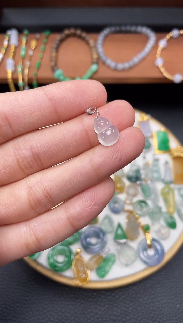 【闪购商品】翡翠吊坠(不含链)18K金镶嵌一个   JK107