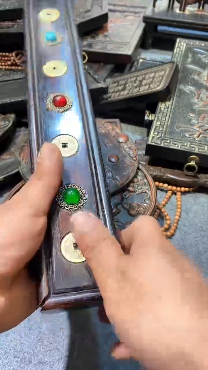 木紫檀雕刻一物一拍以直播间为准