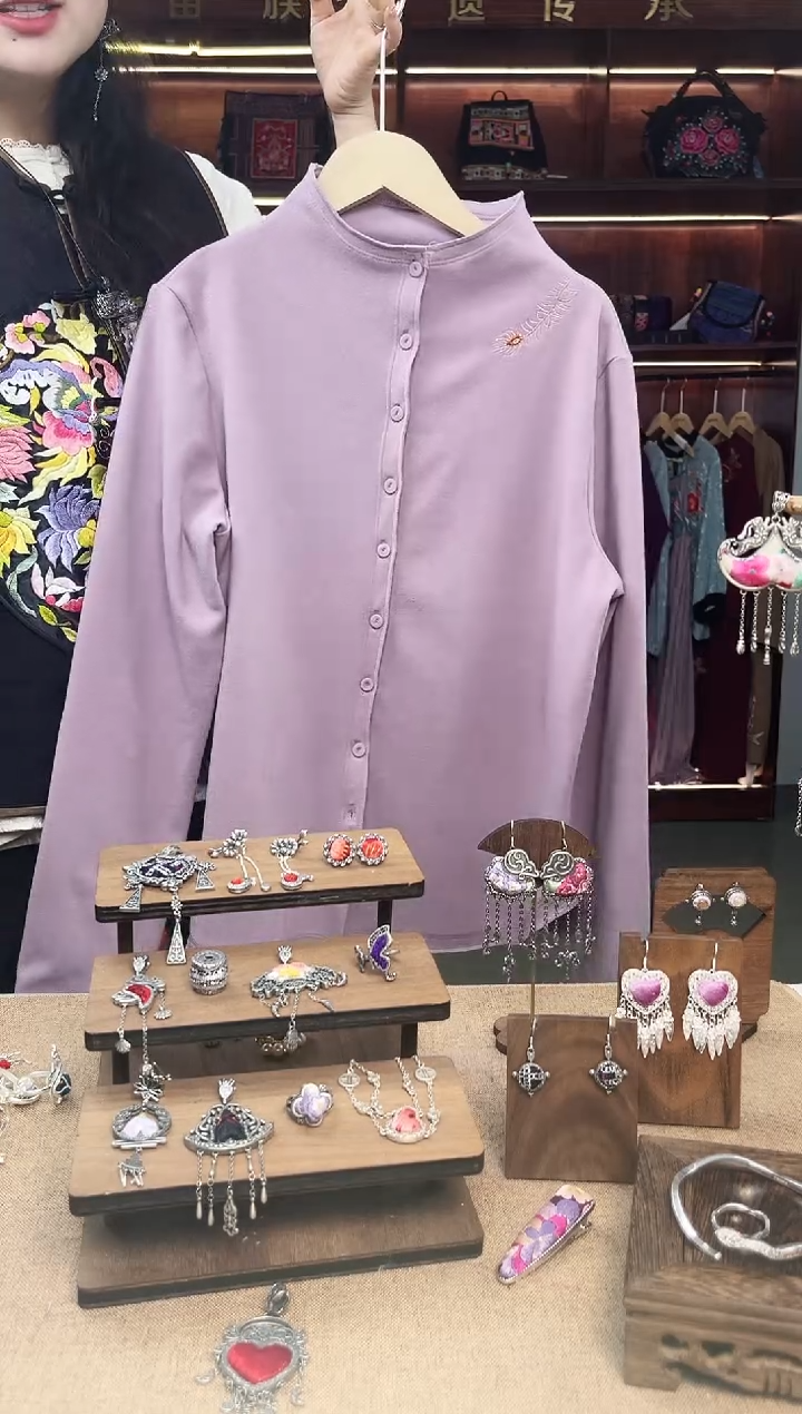 【闪购商品】织绣A14黔东南苗族刺绣