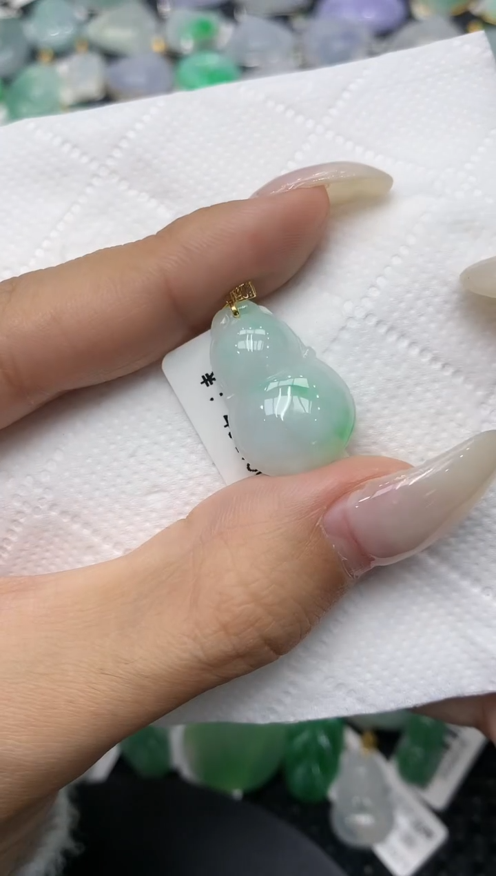 颈饰18K金镶嵌翡翠11111111111