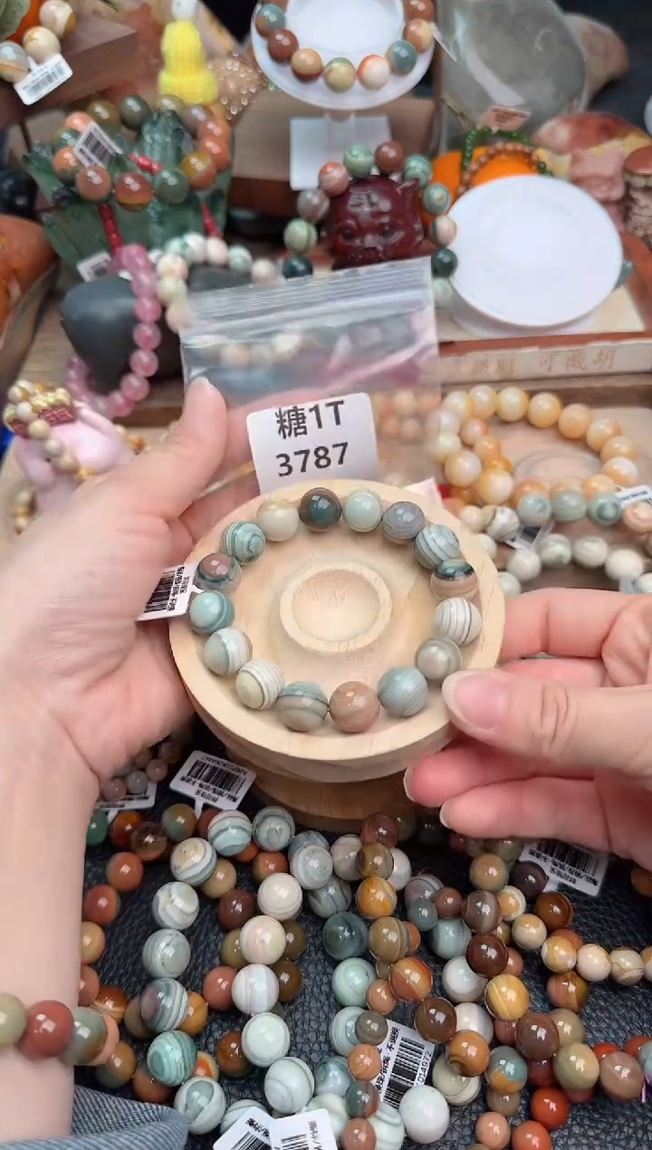 【闪购商品】石英质玉手链未镶嵌1T3787