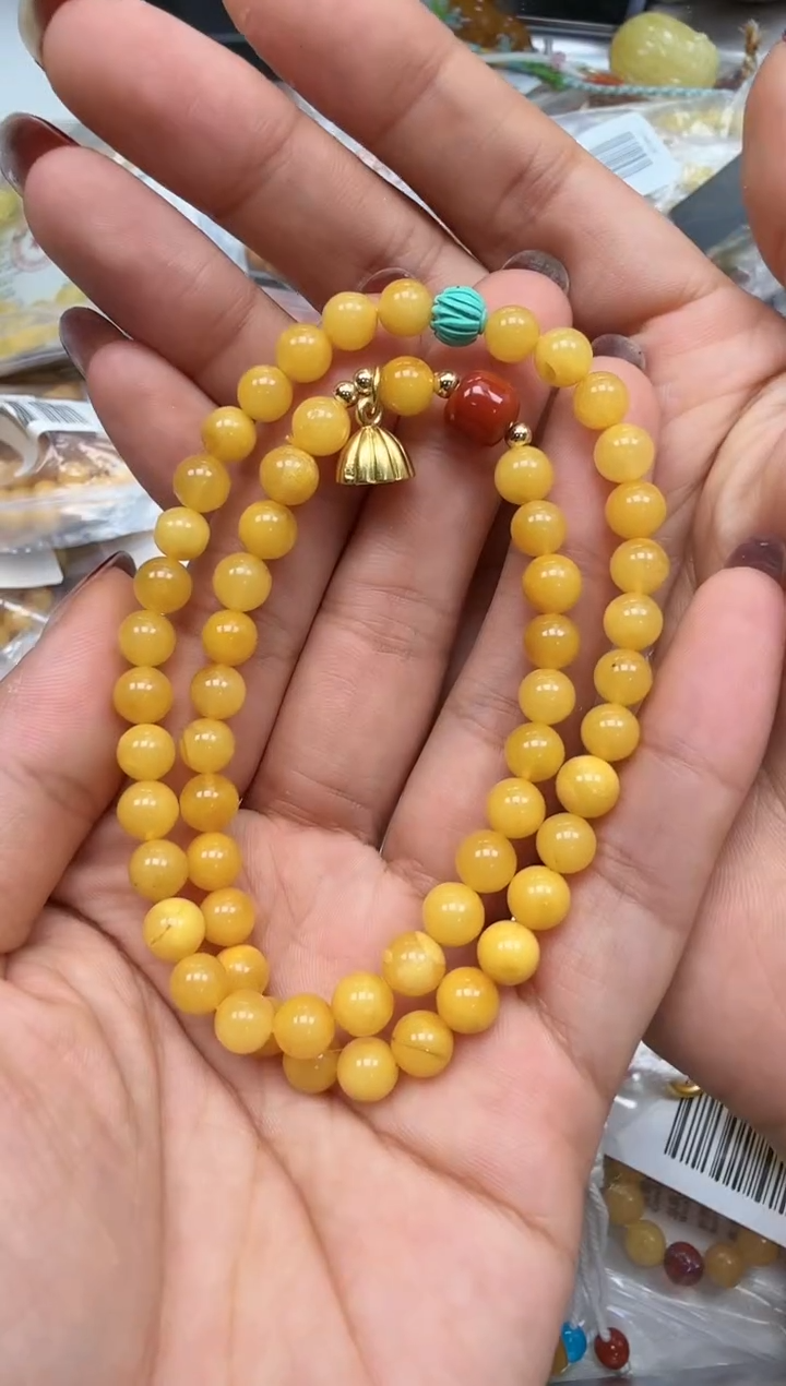 裸石琥珀未镶嵌如图