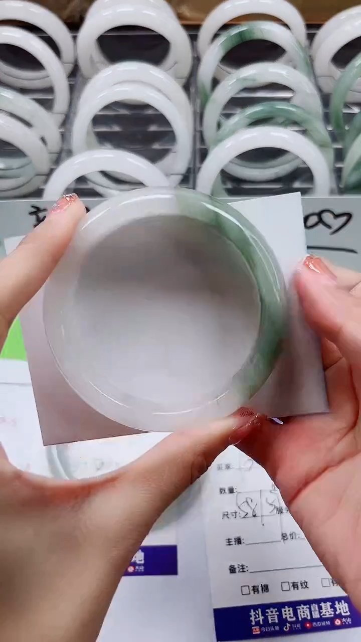 【闪购商品】石英质玉手镯合金A152-58/59