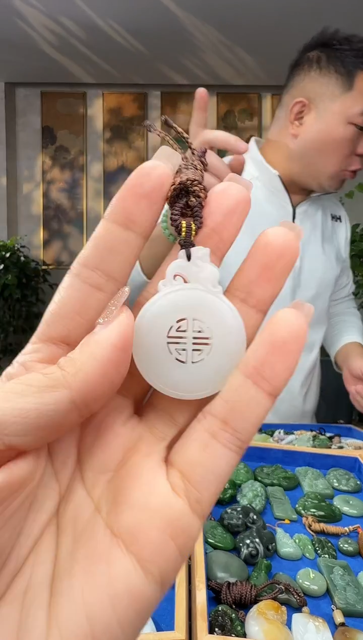 颈饰未镶嵌和田玉拍一发一