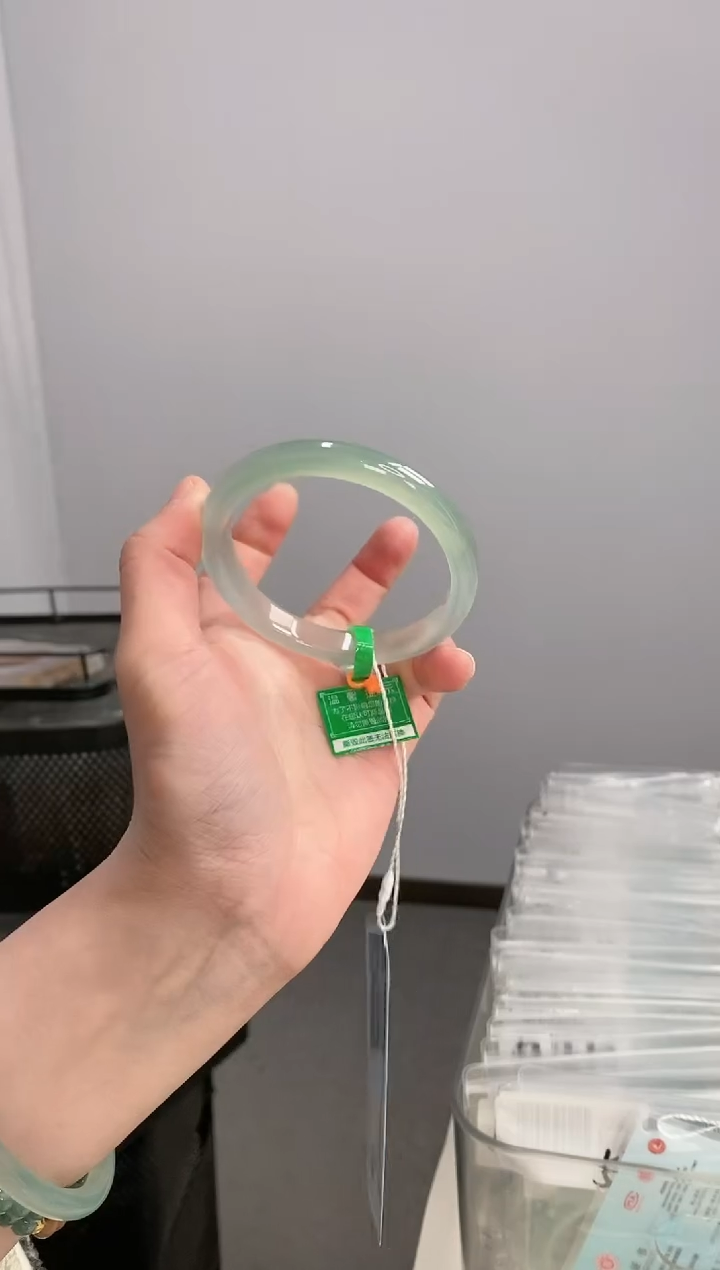 【闪购商品】玛瑙/玉髓手镯未镶嵌60圈