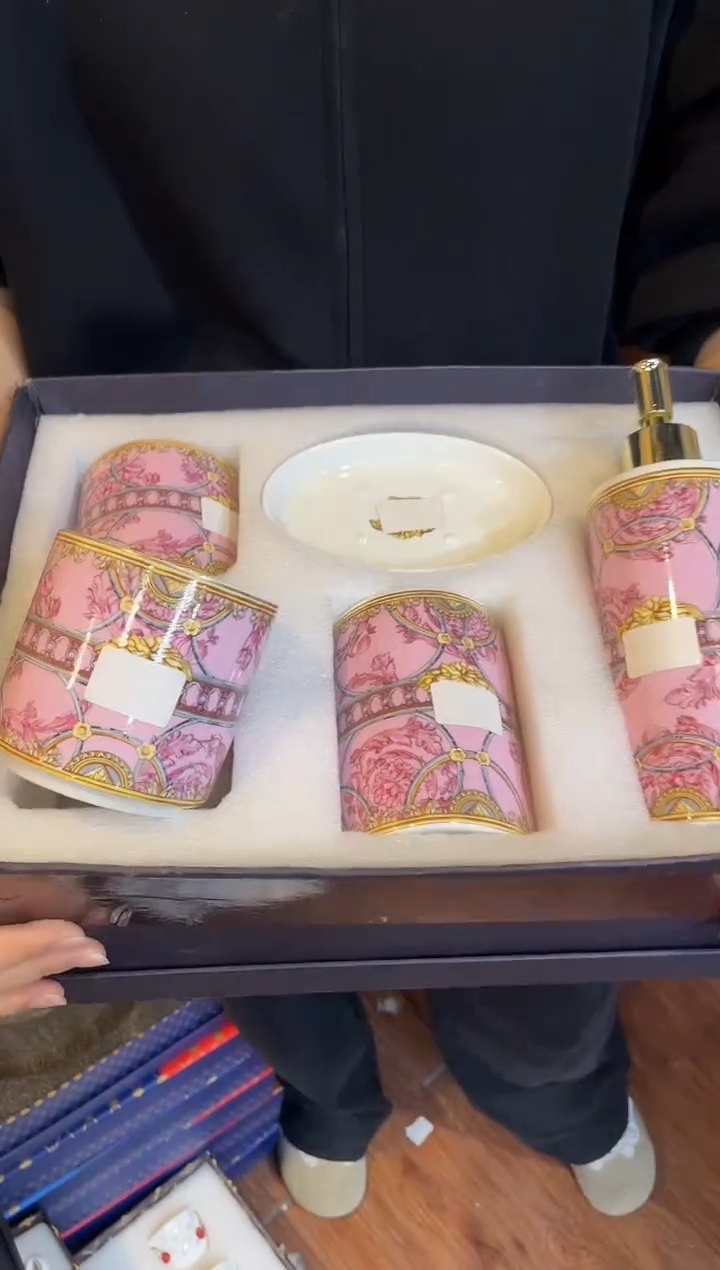 杯鸿辉家品牌瓷器，京东包邮！