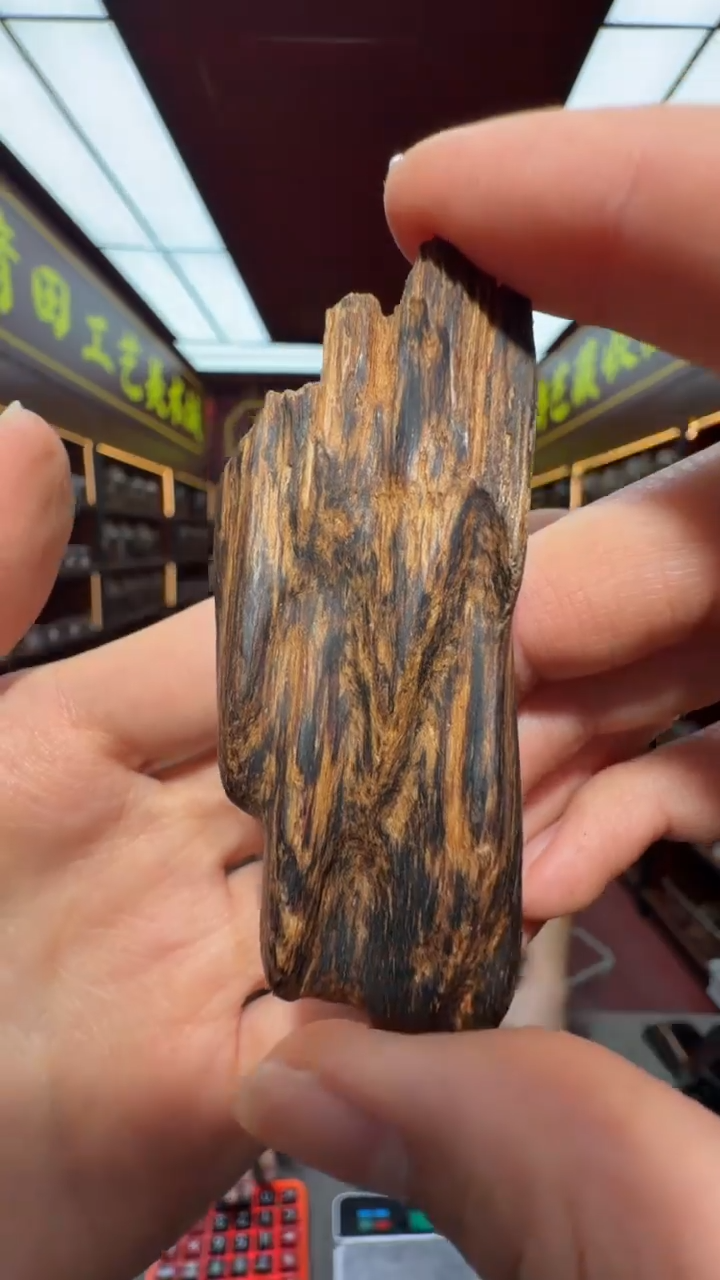 沉香吊坠多样性发一