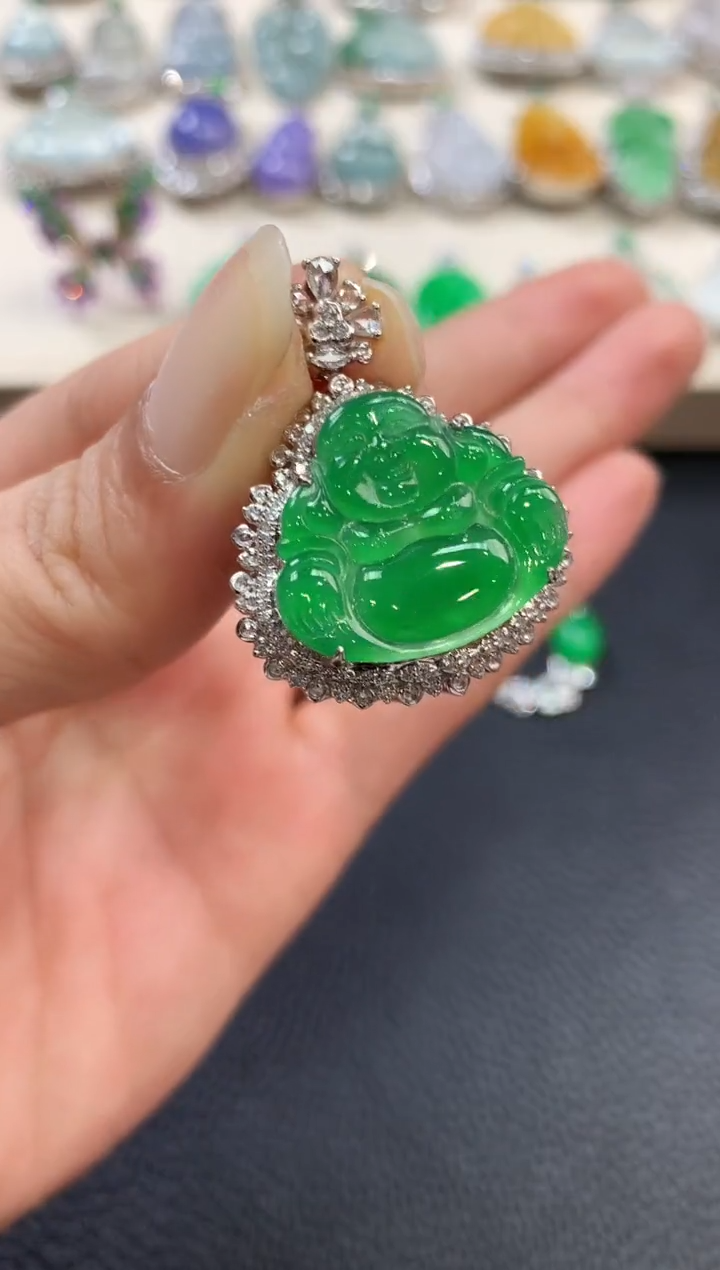 【闪购商品】翡翠吊坠(不含链)18K金镶嵌n89     