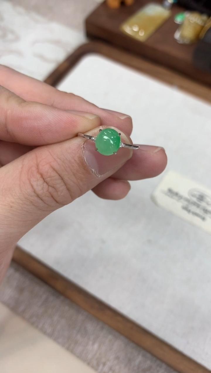 【闪购商品】翡翠戒指18K金镶嵌戒指