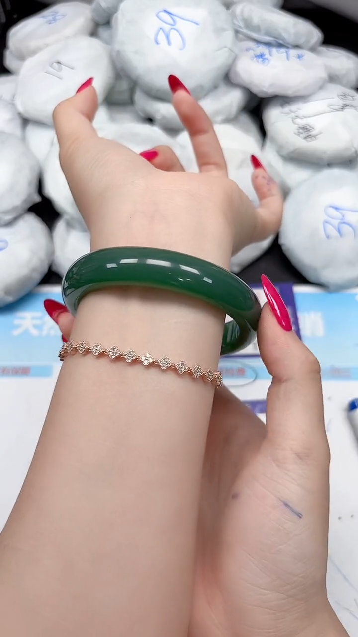 未镶嵌手镯石英质玉367/61