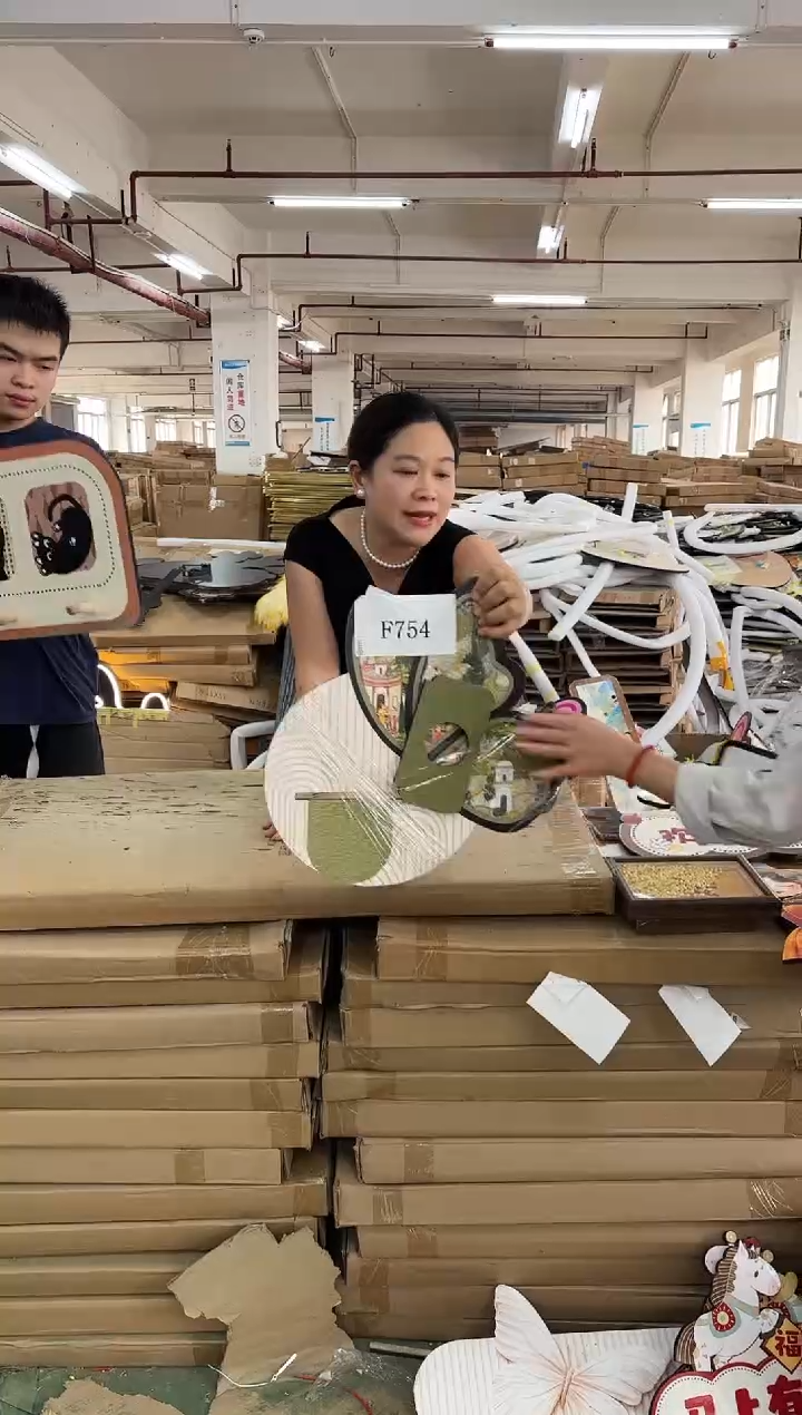 横款孤品果果微瑕闪购F754