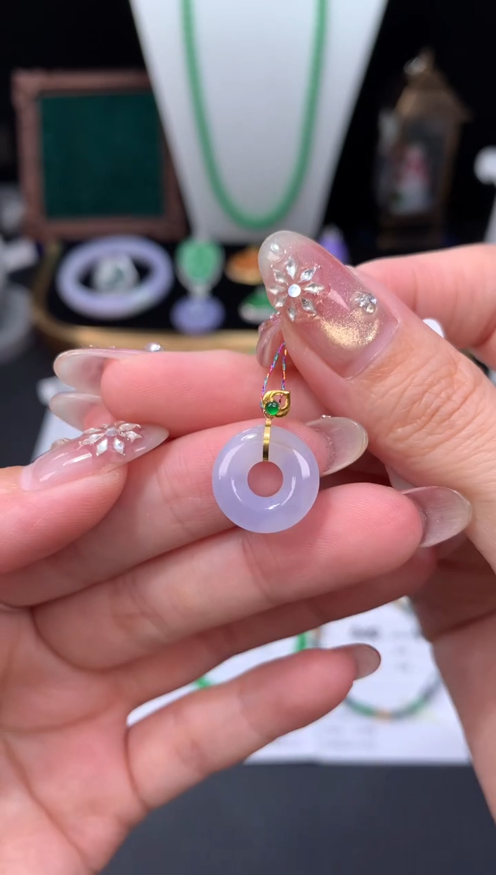 18K金镶嵌定制翡翠48小时鉴赏期 退货不扣服务费