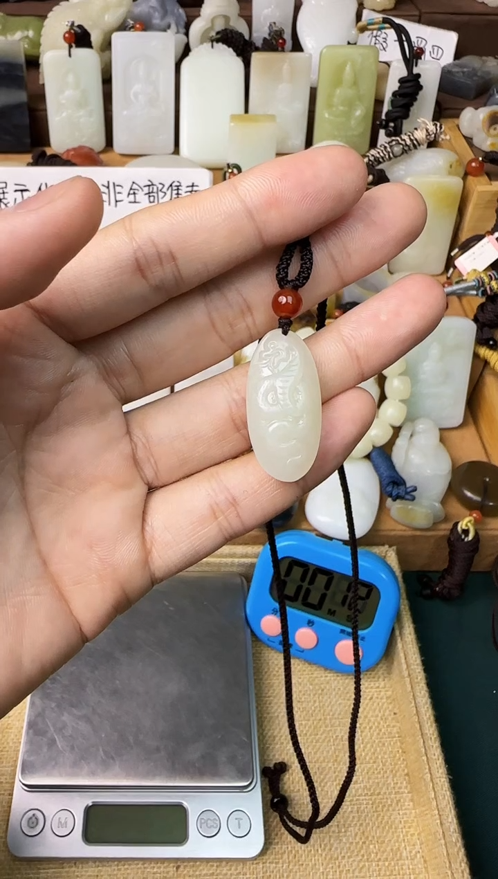 【闪购商品】和田玉颈饰未镶嵌蛇