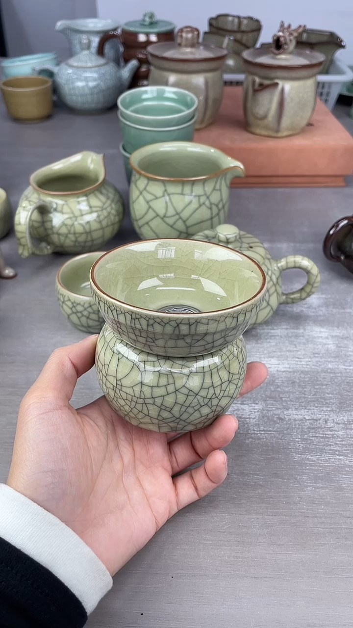 青瓷仓储清仓福利
