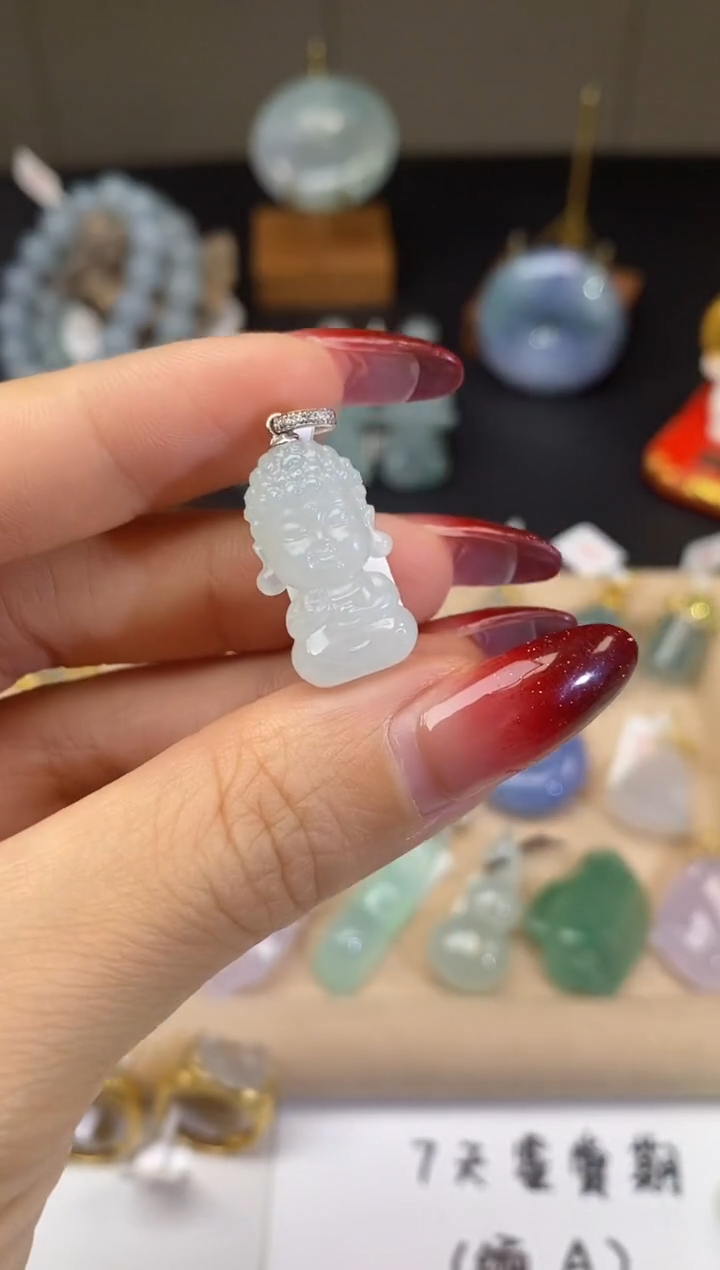 【闪购商品】翡翠吊坠(不含链)18K金镶嵌宝宝佛