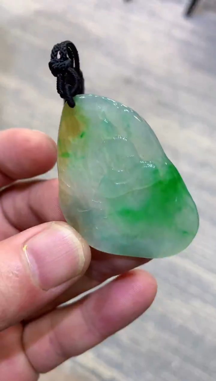 颈饰未镶嵌翡翠天然A货翡翠