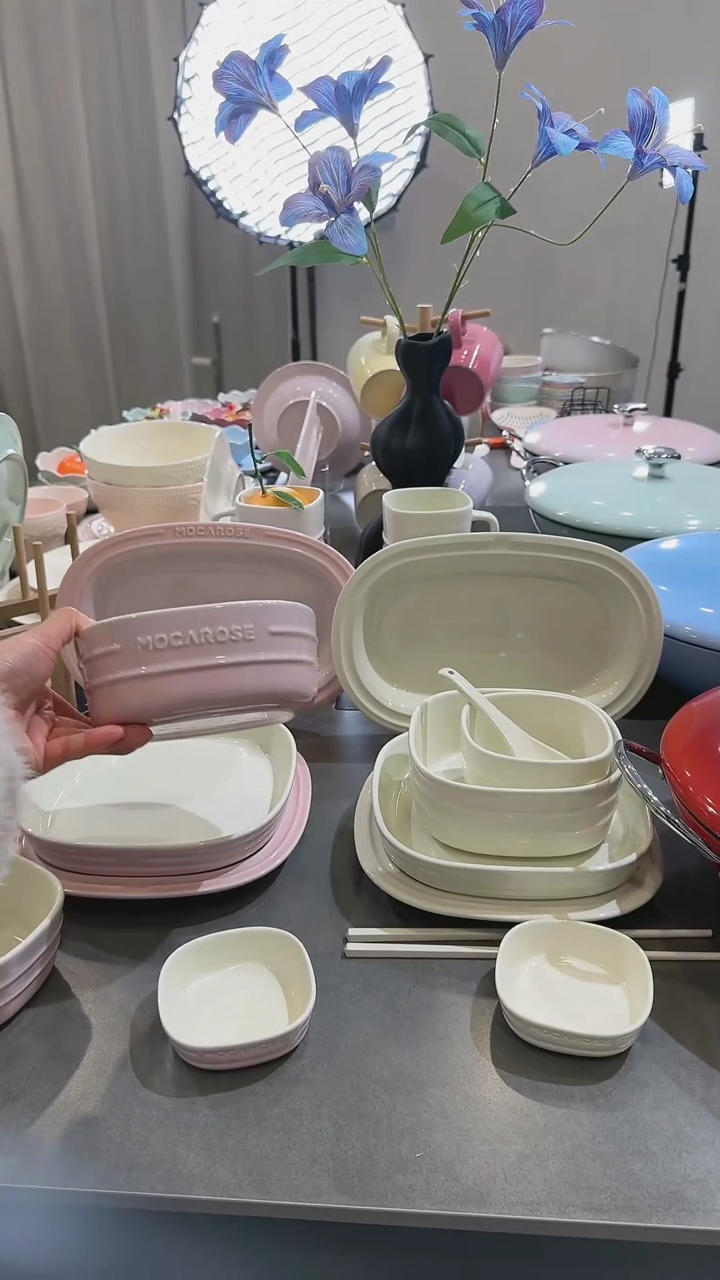 【闪购商品】瓷方形炻彩大碗15cm-樱花粉x1