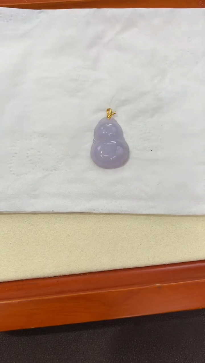 翡翠18K金镶嵌颈饰天然缅甸a货翡翠