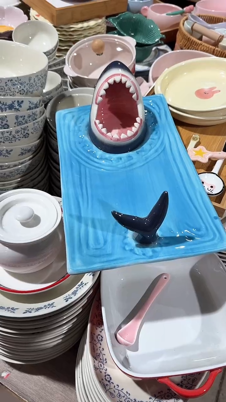 陶瓷鲨鱼饺子盘 微瑕凑满20元包邮
