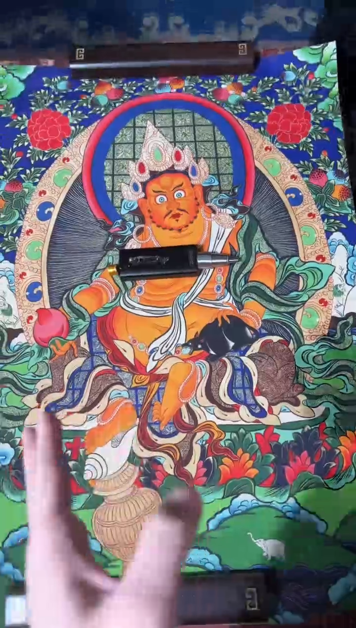 卷轴画龙妹的唐卡tk16