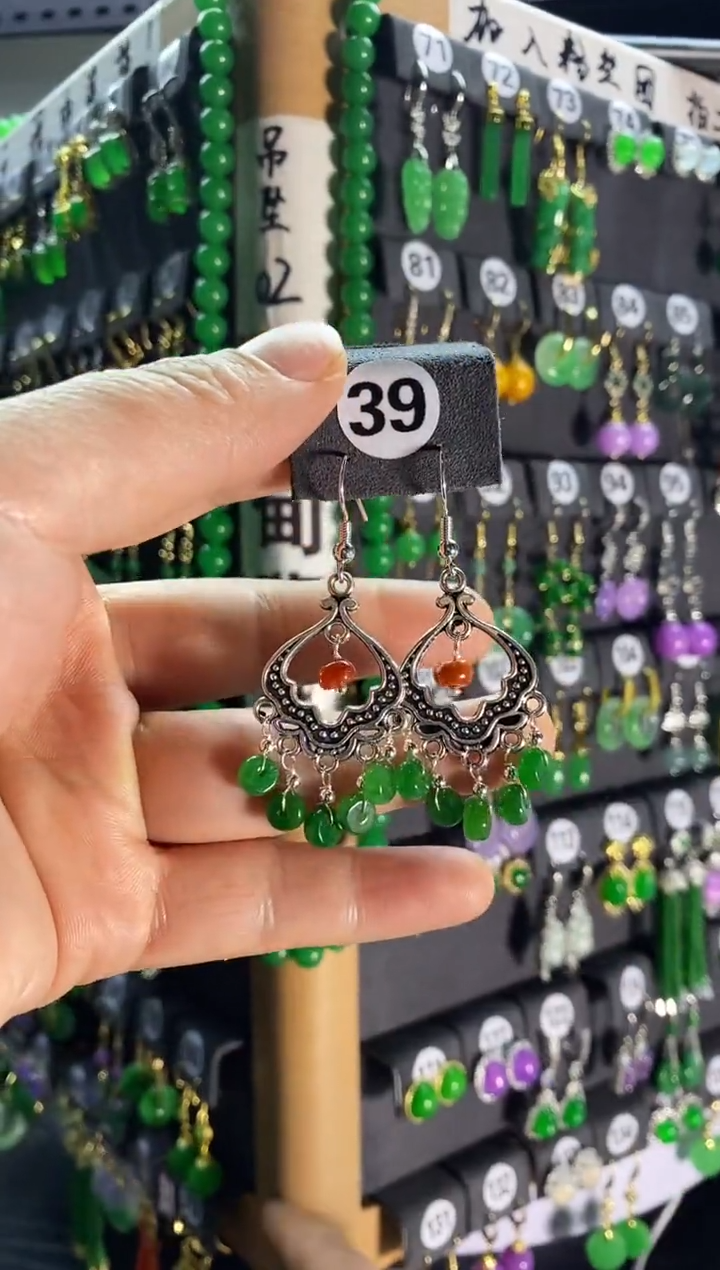 【闪购商品】翡翠耳饰银S925镶嵌39...