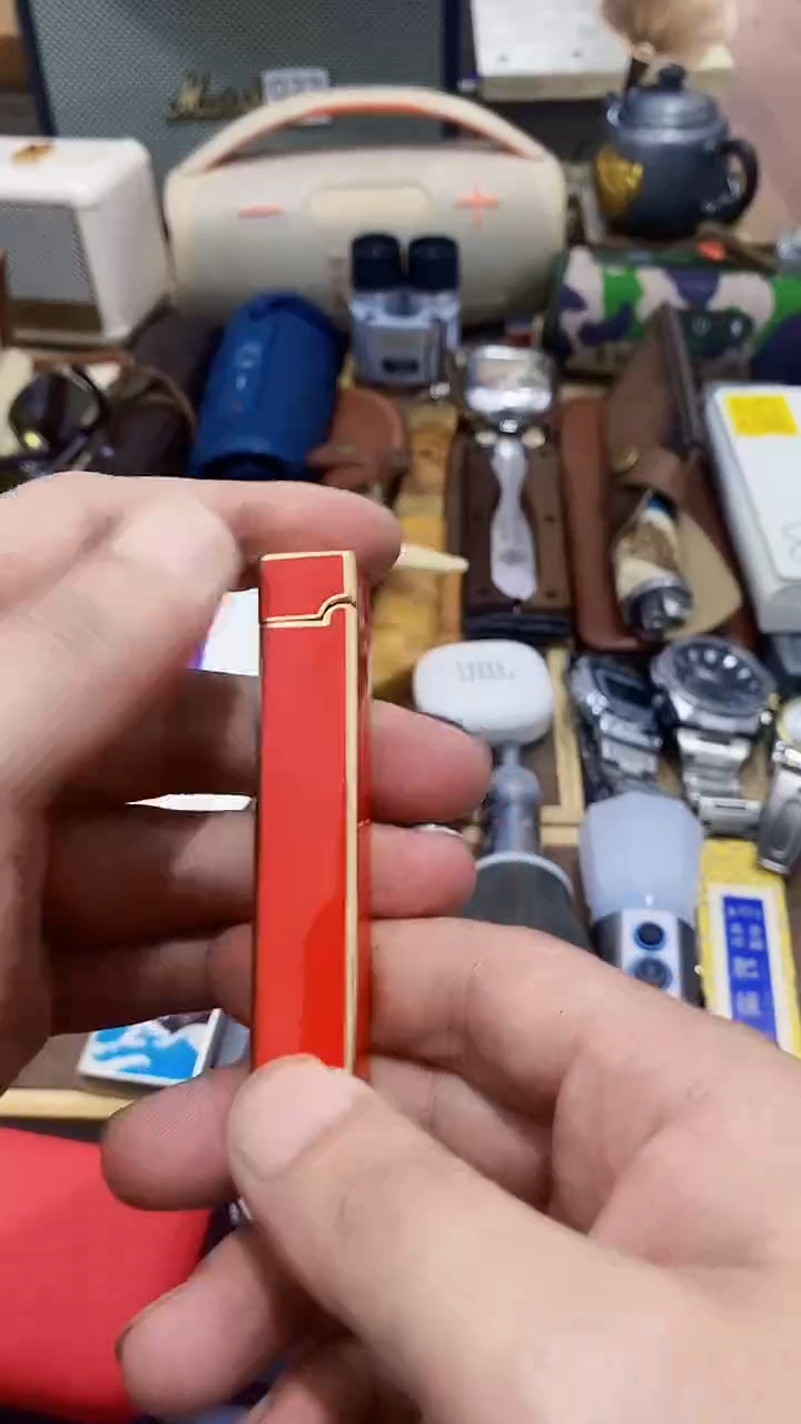 瓷片闪购商品 如图所示