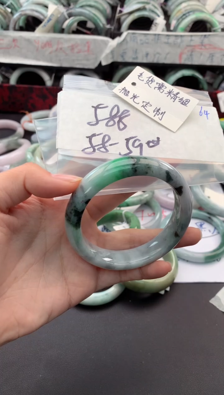 【闪购商品】定制翡翠未镶嵌毛货需精细抛光+多人