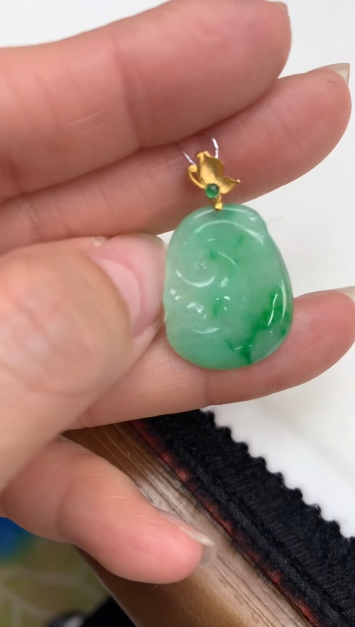 【闪购商品】翡翠颈饰18K金镶嵌如意