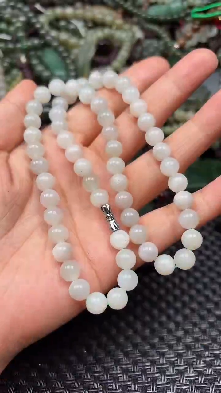 和田玉未镶嵌颈饰1