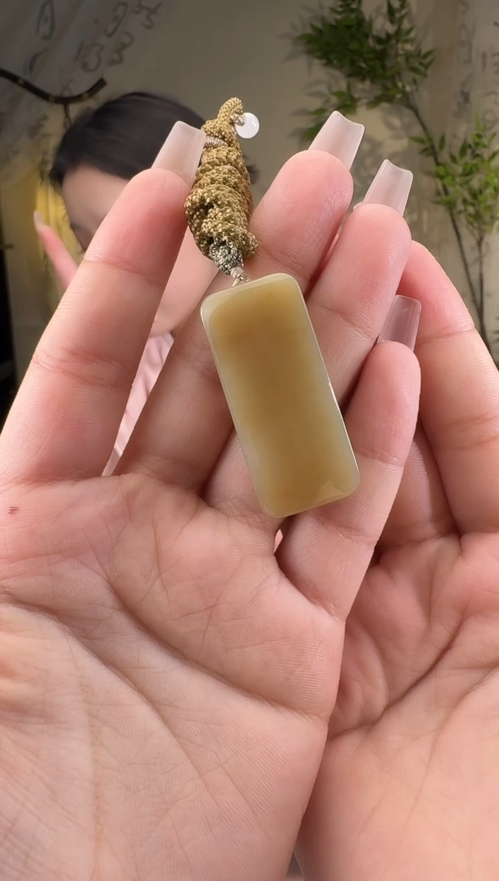 【闪购商品】和田玉颈饰未镶嵌无事牌