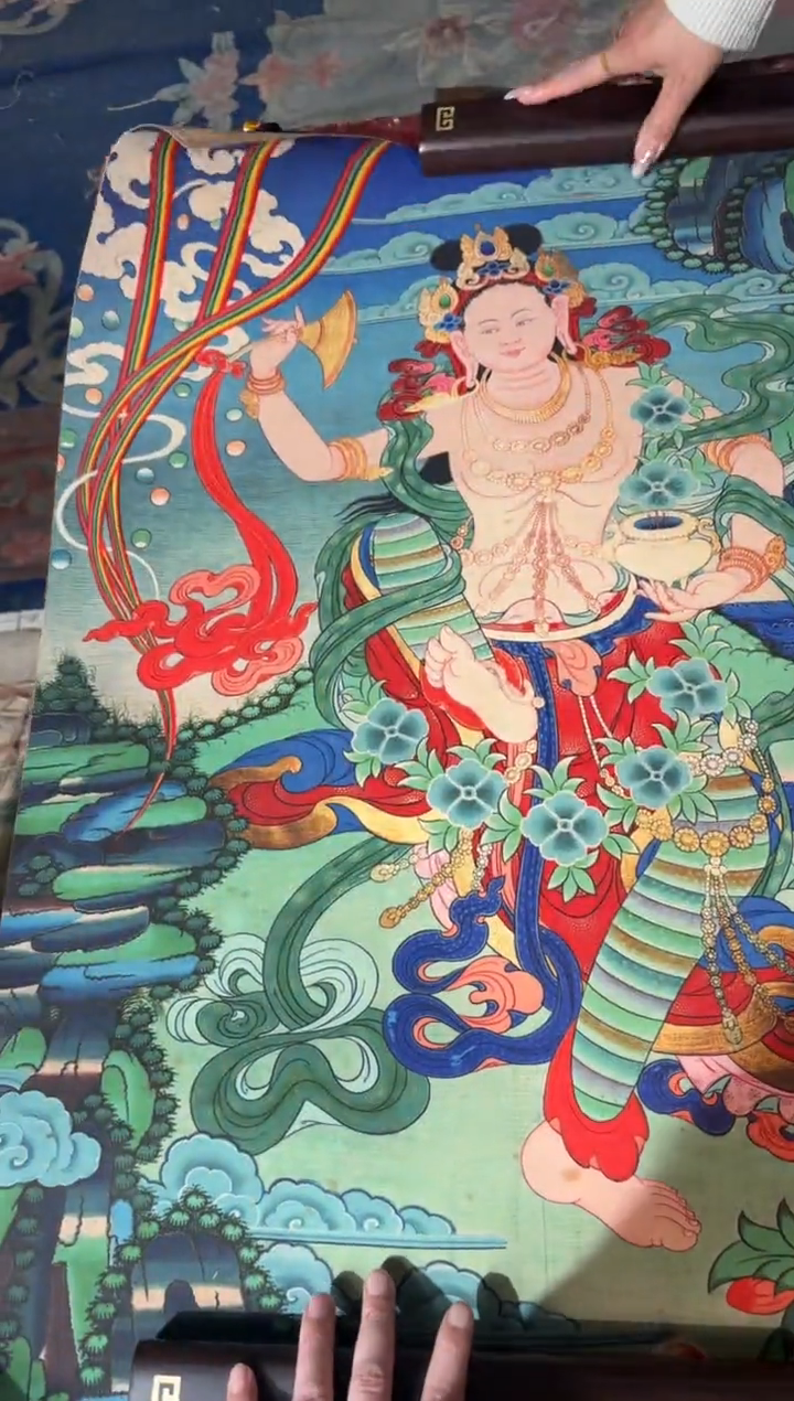 卷轴画龙妹的唐卡tk16