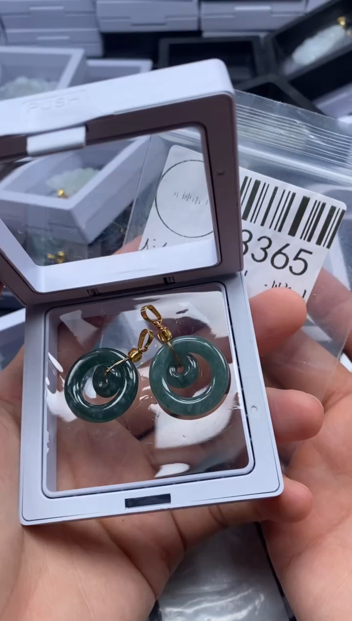 吊坠(不含链)未镶嵌翡翠3365