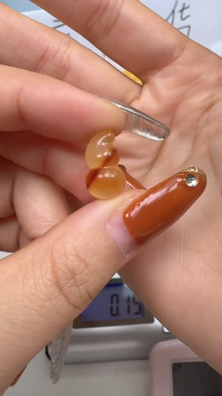 裸石琥珀未镶嵌如图