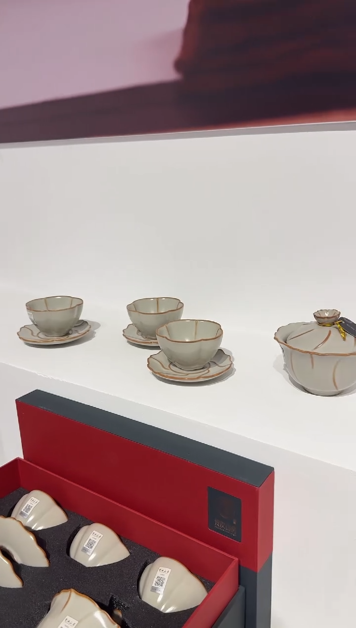 【闪购商品】小乔推荐如图所示