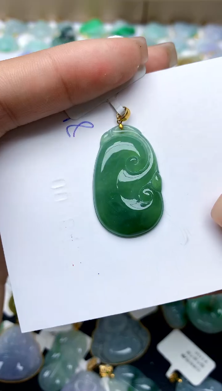 【闪购商品】翡翠颈饰18K金镶嵌天然A货翡翠