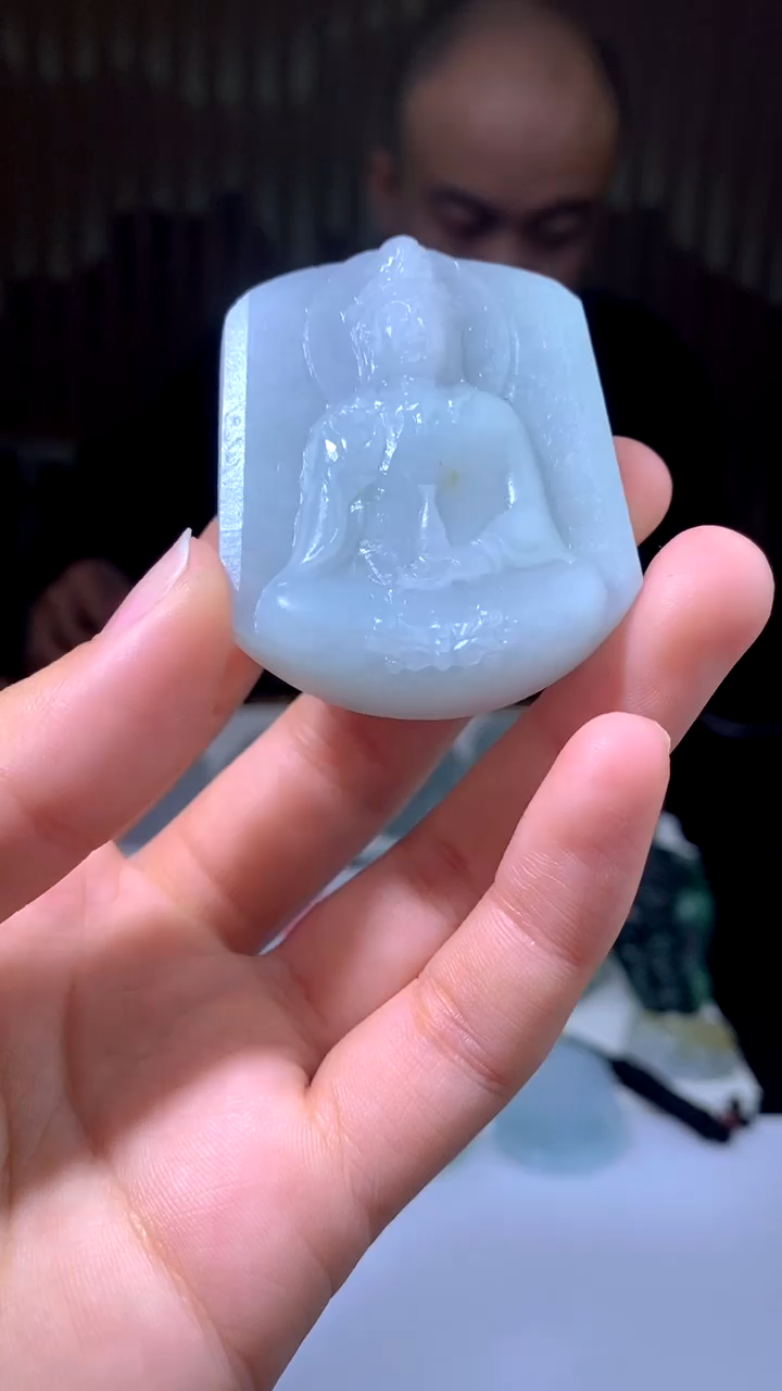 【闪购商品】定制翡翠未镶嵌吊坠