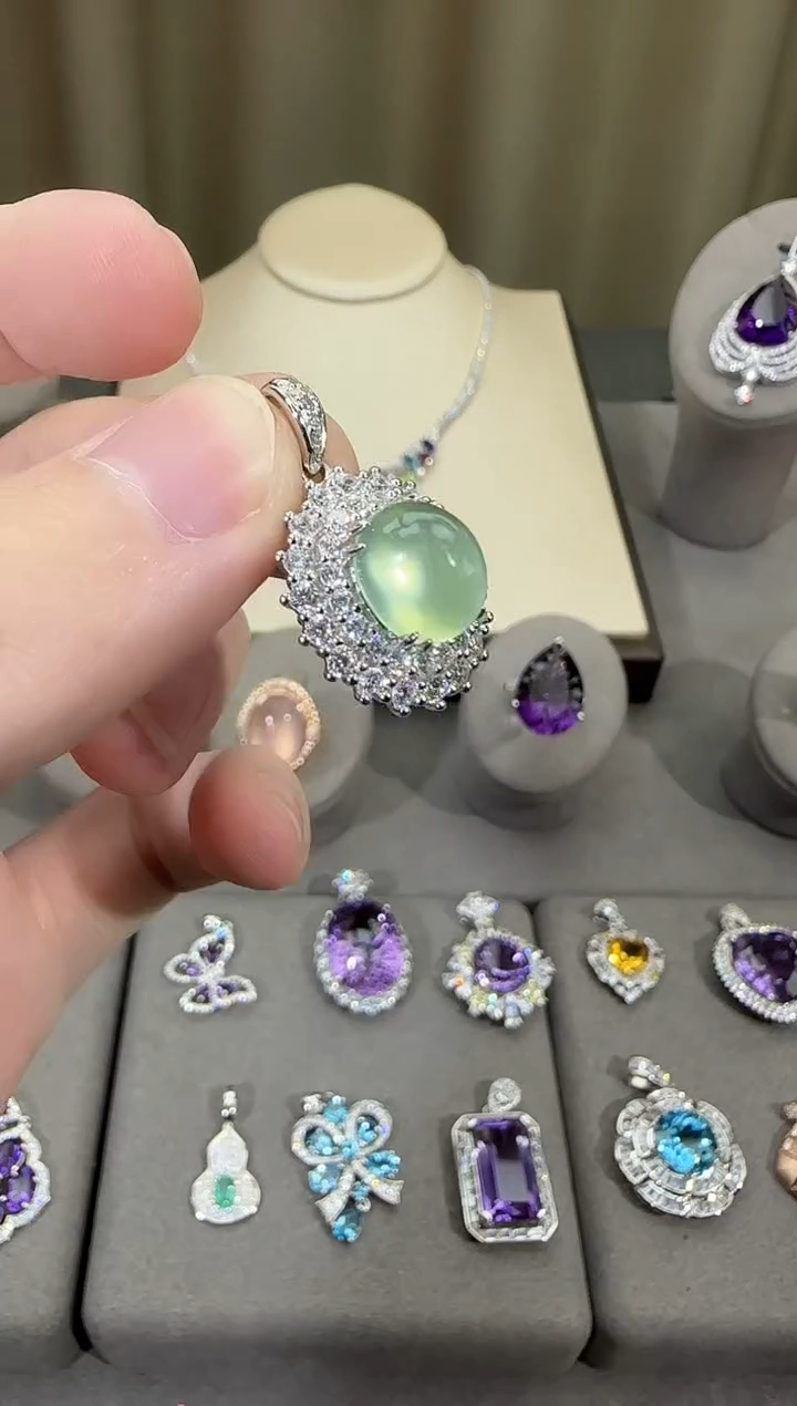 葡萄石银S925镶嵌颈饰9*11mm吊坠高级款