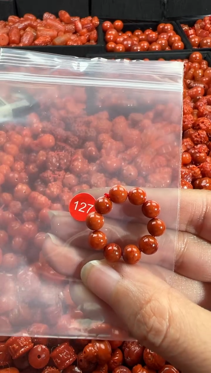 颈饰未镶嵌南红玛瑙1