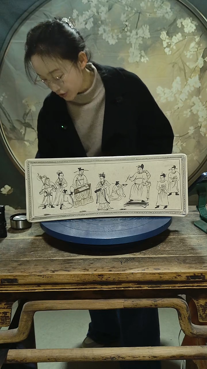 摆件磁州窑绘画李白脱靴纹瓷枕直径47公分