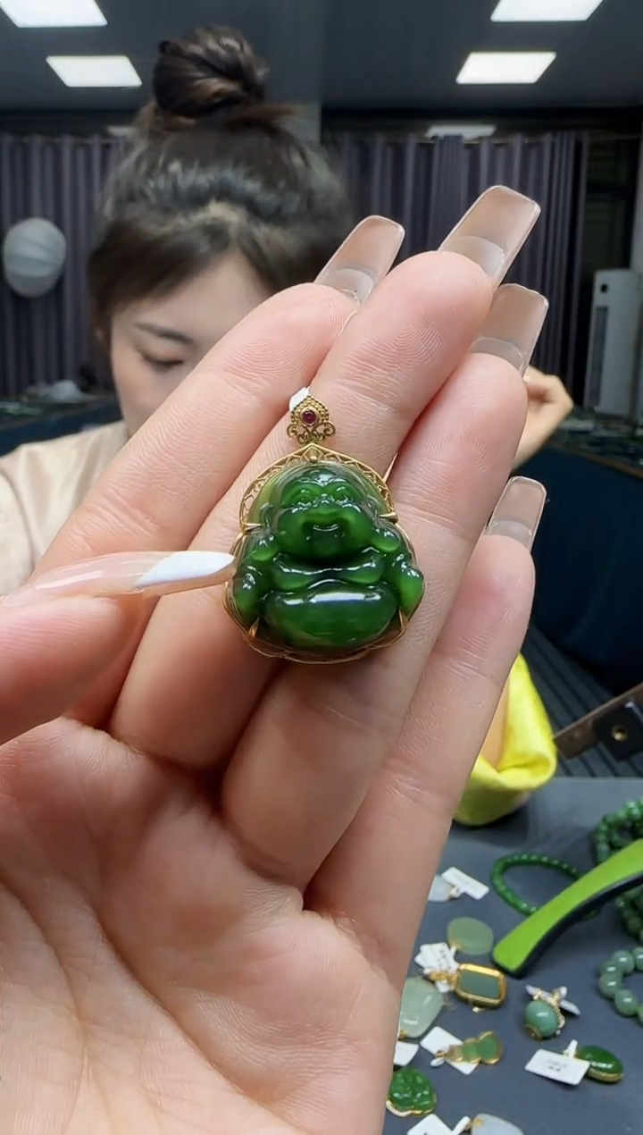 【闪购商品】和田玉挂件18K金镶嵌1