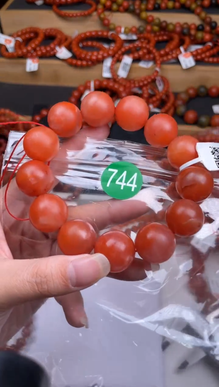 【闪购商品】南红玛瑙珠宝奇石未镶嵌744-18+
