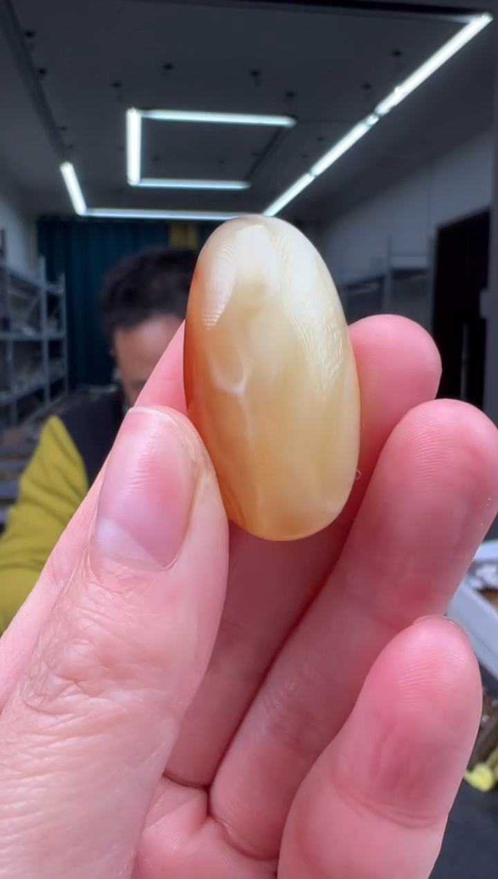 琥珀颈饰未镶嵌吊坠