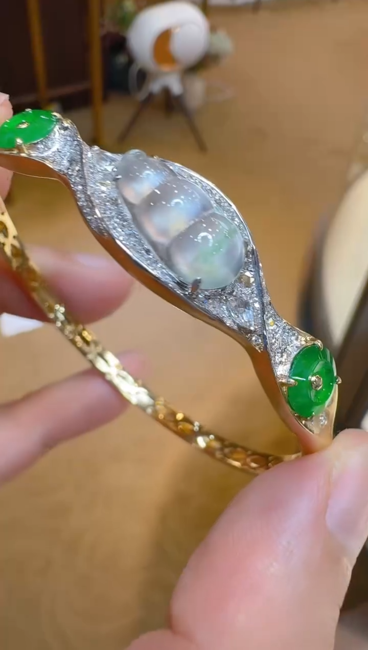 18K金镶嵌手镯翡翠多样性团购发一件