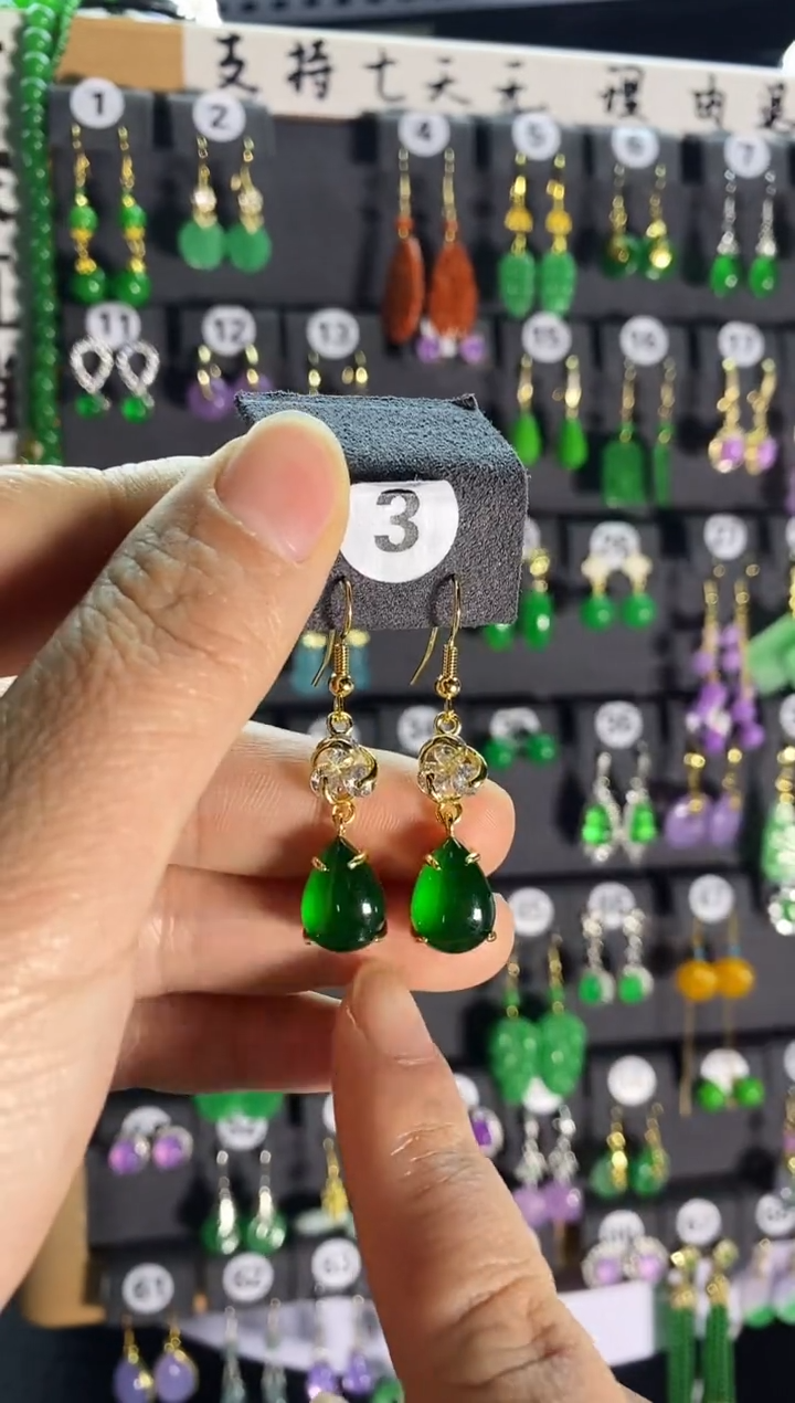 【闪购商品】翡翠耳饰银S925镶嵌3.....