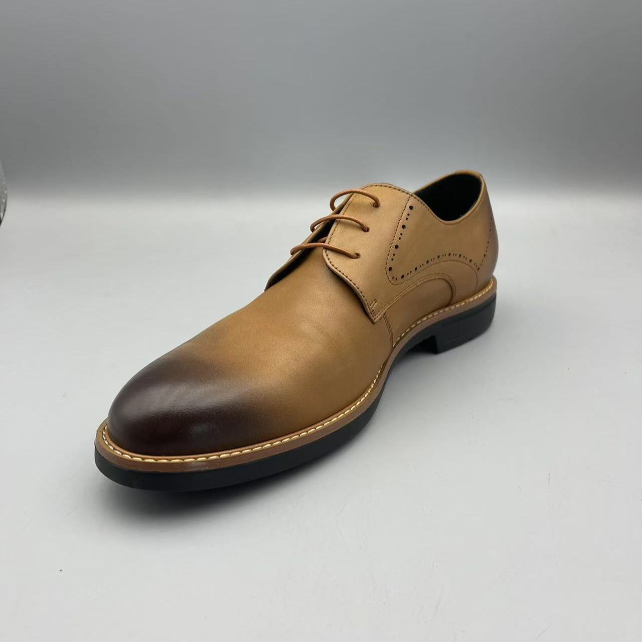 新款轻质厚底系带男士皮鞋休闲鞋C653