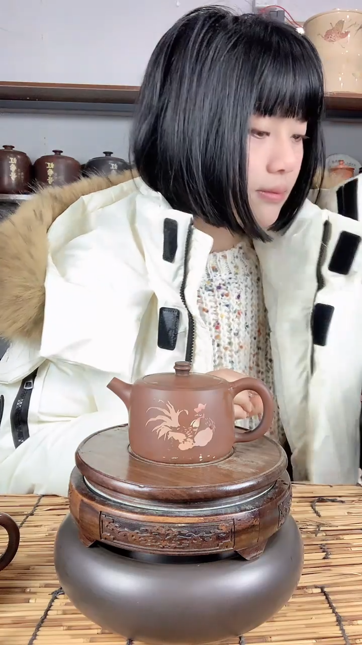 【闪购商品】罐微瑕手工彩填壶