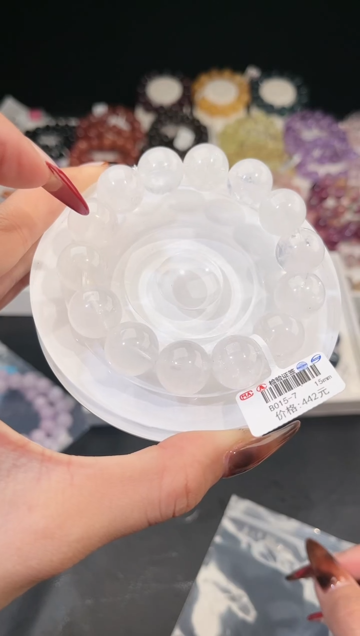 【闪购商品】水晶手链未镶嵌多样性发一白雪花15mm