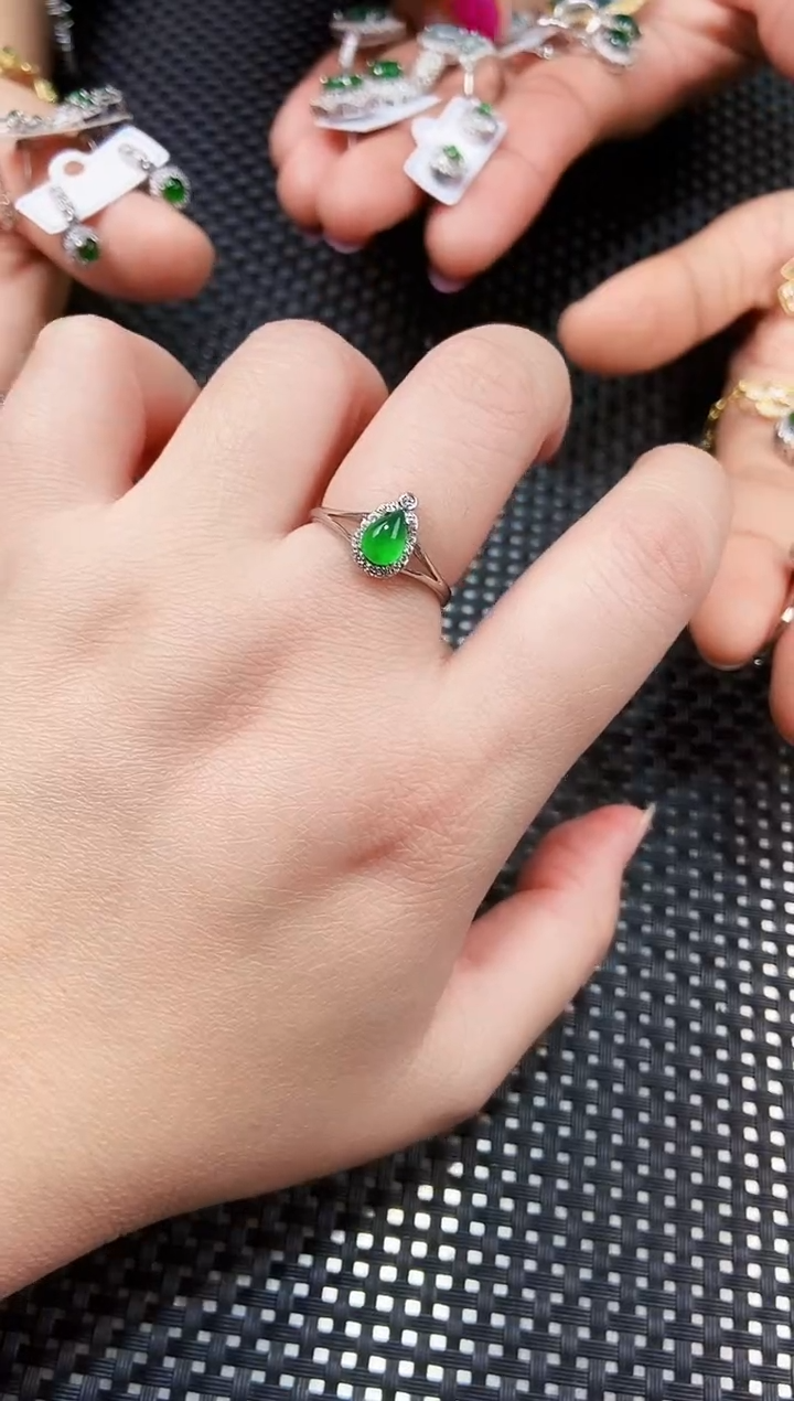 【闪购商品】翡翠戒指未镶嵌11111111