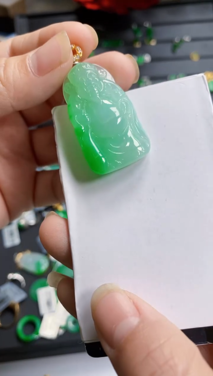【闪购商品】翡翠颈饰18K金镶嵌财神