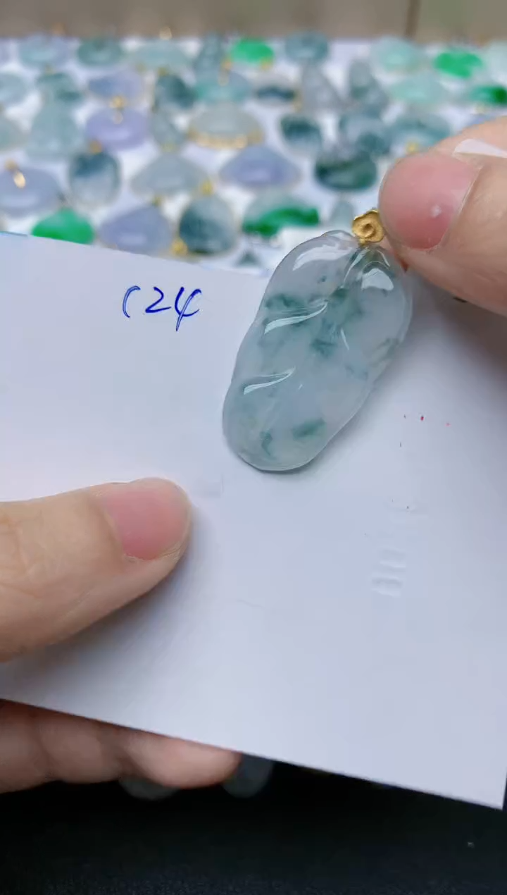 【闪购商品】翡翠颈饰18K金镶嵌天然翡翠A货    124